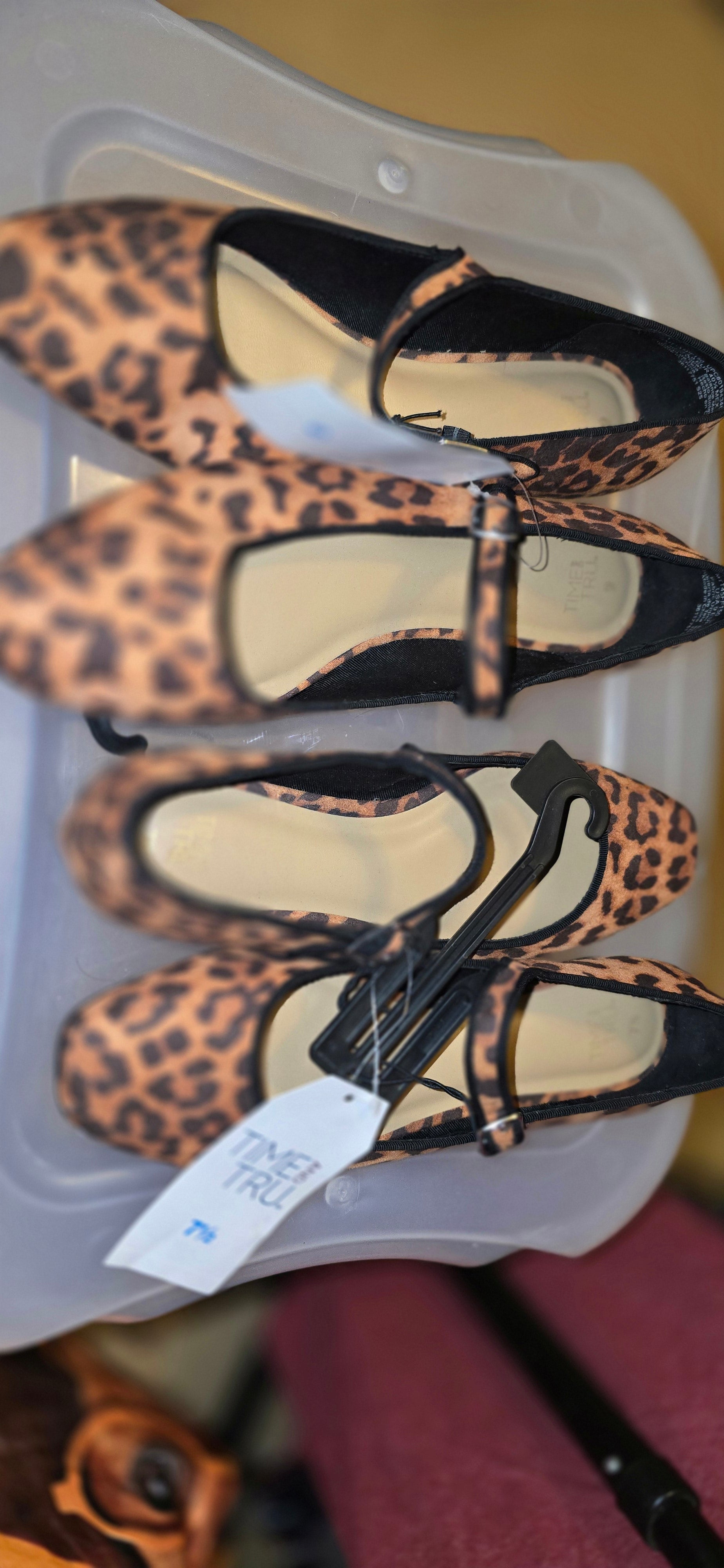 Womens/teens shoes