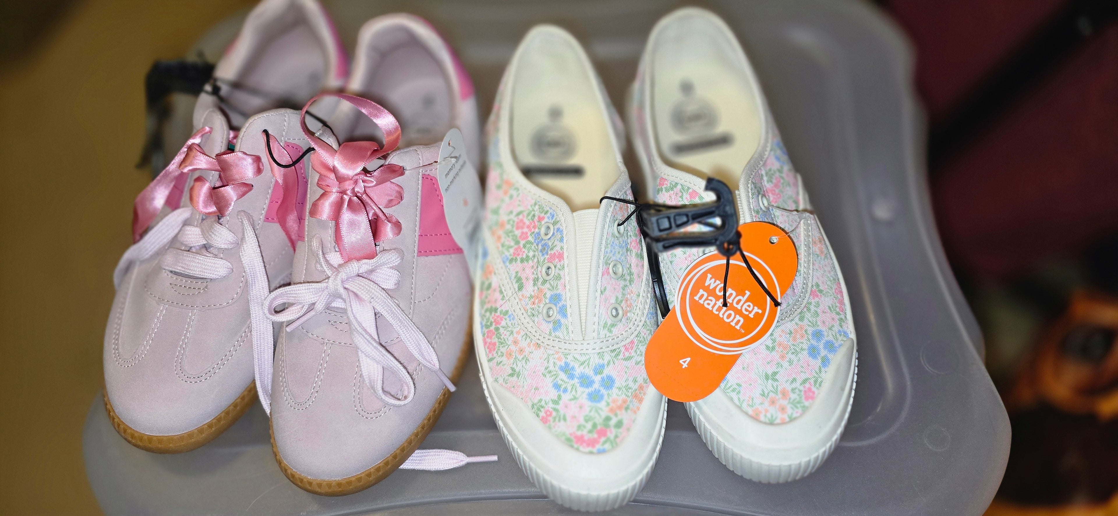 Girls size 4 shoes